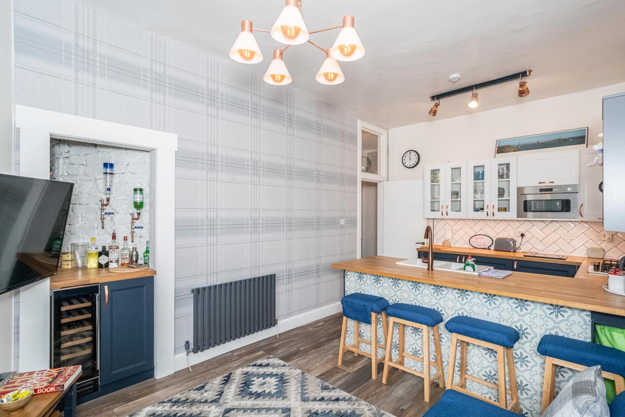 Pass The Keys Trendy Historic Flat Sleeps 4 To 6 Near Leith Shore Appartement Edinburgh Buitenkant foto